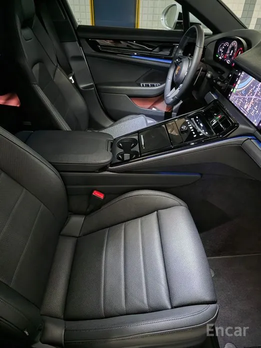 Фото 10 - Porsche Panamera