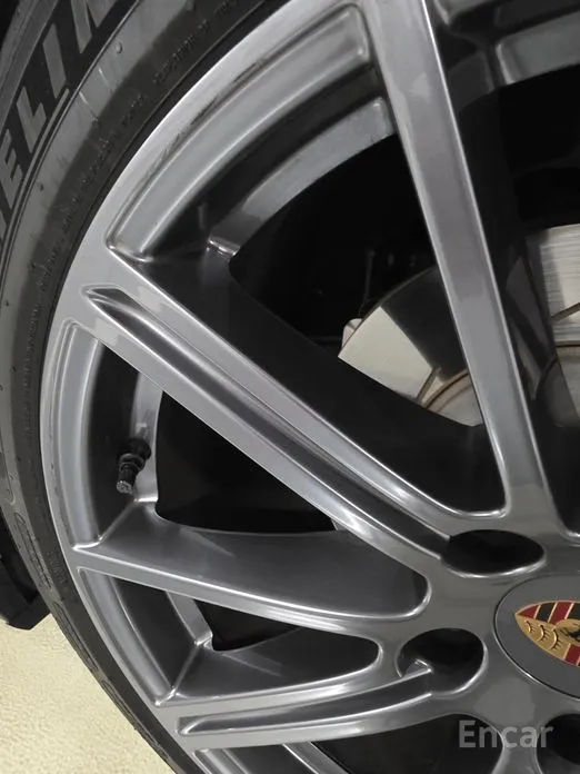 Фото 12 - Porsche Panamera