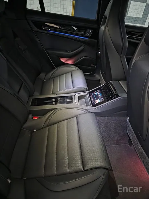 Фото 8 - Porsche Panamera