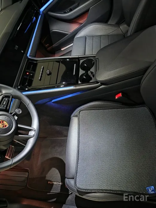 Фото 9 - Porsche Panamera