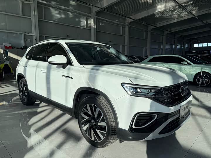 Фото 3 - Volkswagen Tayron