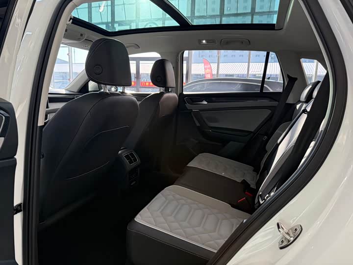 Фото 6 - Volkswagen Tayron