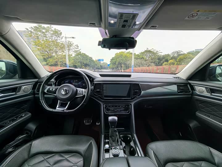 Фото 9 - Volkswagen Teramont X