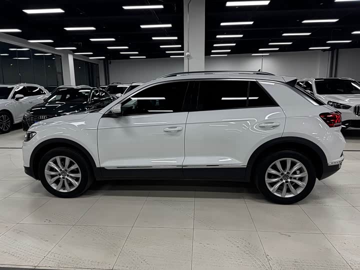 Фото 7 - Volkswagen T-Roc