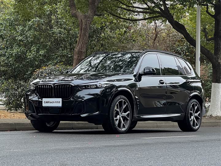 Фото 1 - BMW X5