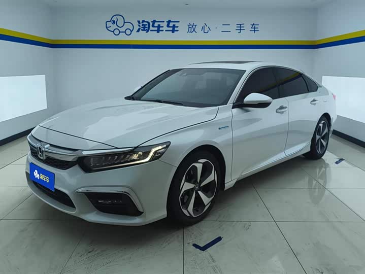 Фото 1 - Honda Inspire