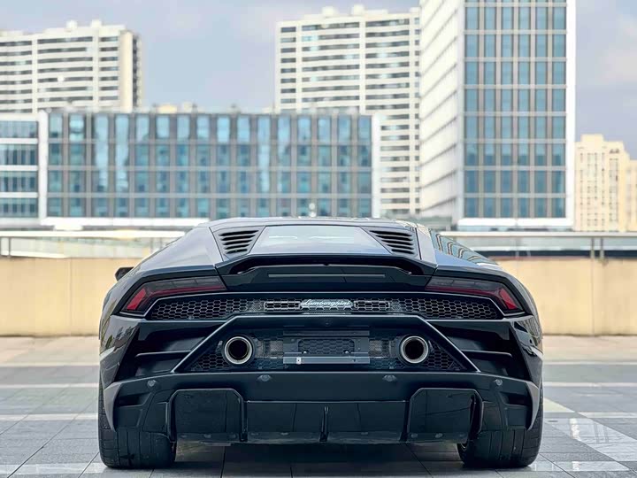 Фото 4 - Lamborghini Huracán