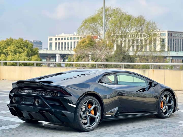 Фото 5 - Lamborghini Huracán
