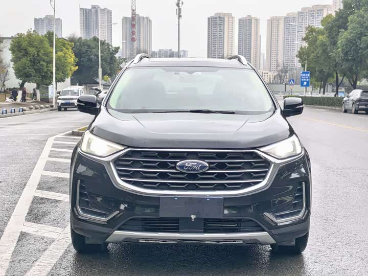 Фото 2 - Ford Edge