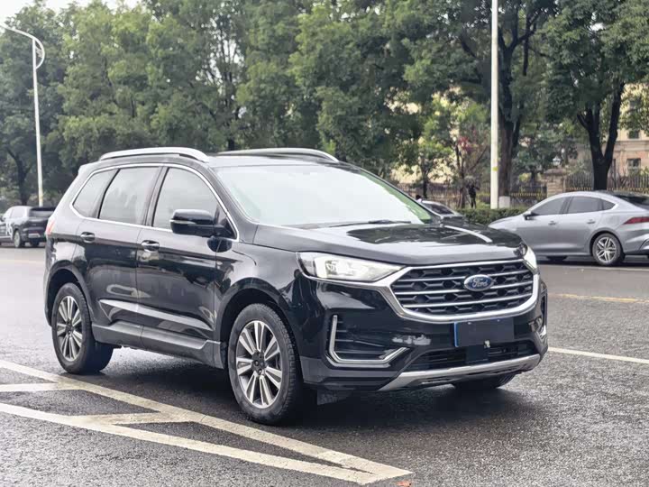 Фото 3 - Ford Edge