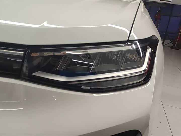 Фото 5 - Volkswagen Tharu