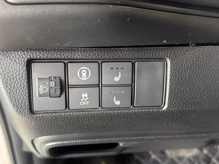 Фото 9 - Honda Vezel