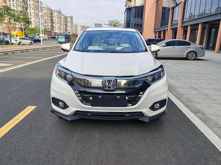 Фото 9 - Honda Vezel