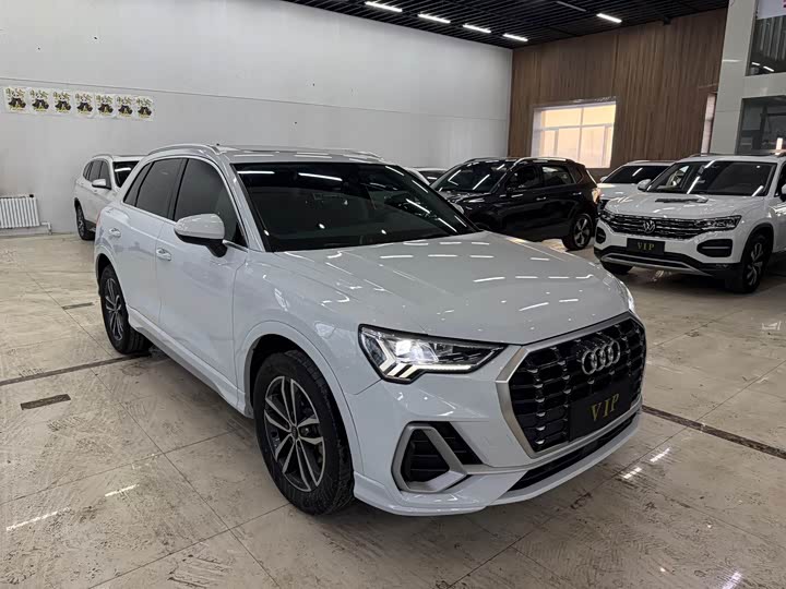 Фото 7 - Audi Q3