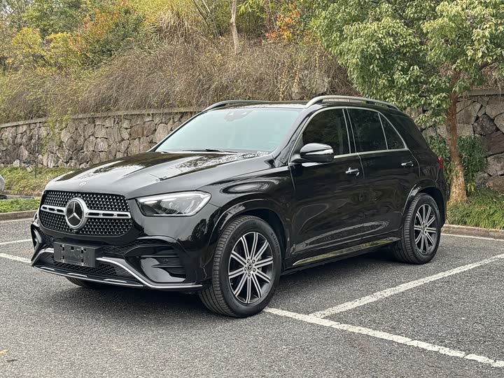 Фото 1 - Mercedes-Benz GLE-Class