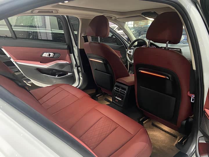 Фото 7 - BMW 3 Series