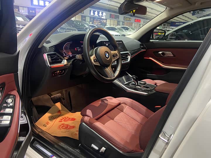 Фото 9 - BMW 3 Series