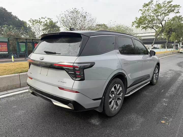 Фото 3 - Ford Edge