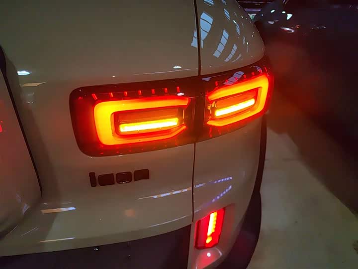 Фото 8 - Geely Cowboy