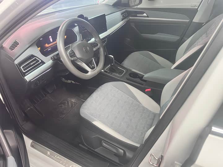 Фото 6 - Volkswagen Lavida