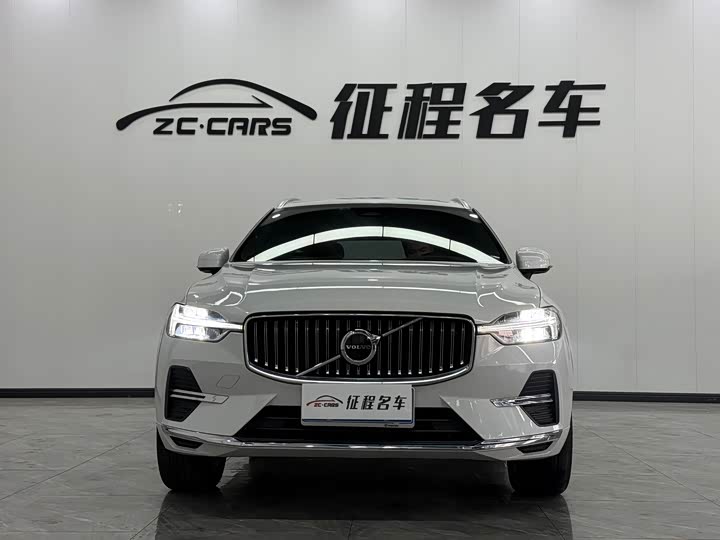 Фото 2 - Volvo XC60