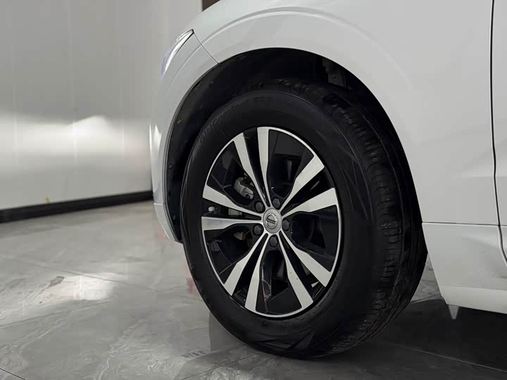 Фото 7 - Volvo XC60