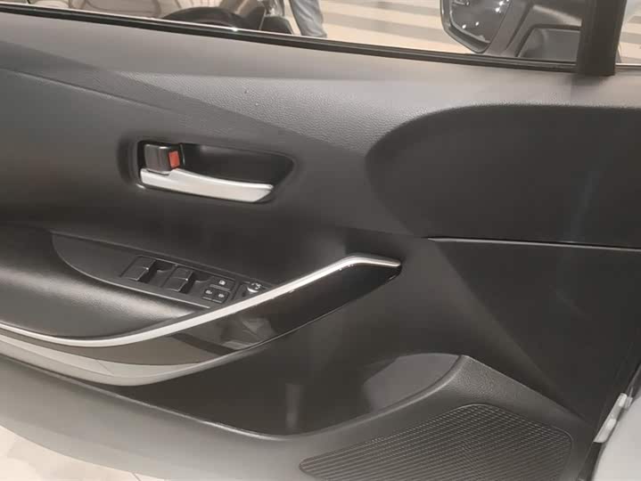 Фото 7 - Toyota Corolla