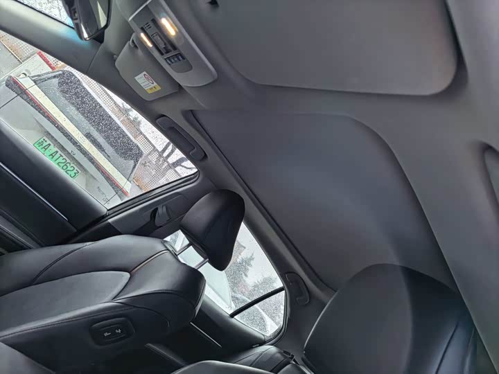 Фото 7 - Toyota Camry