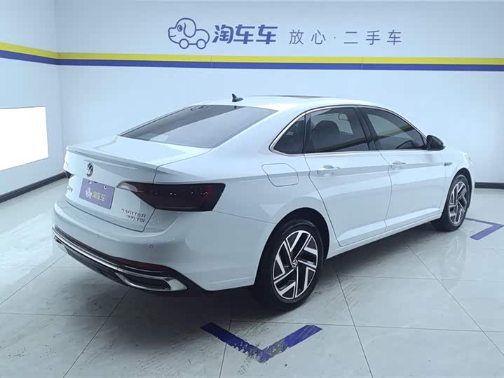 Фото 3 - Volkswagen Sagitar L