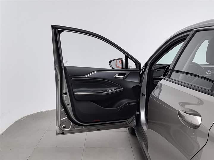 Фото 8 - GAC Aion S