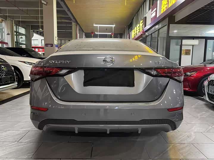 Фото 4 - Nissan Sylphy