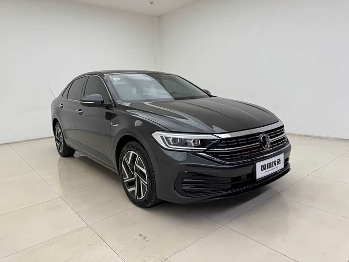 Фото 3 - Volkswagen Sagitar L