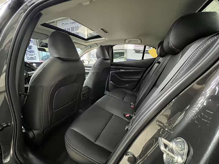 Фото 7 - Mazda 3 (Axela)