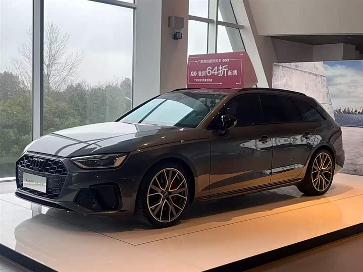 Фото 1 - Audi S4