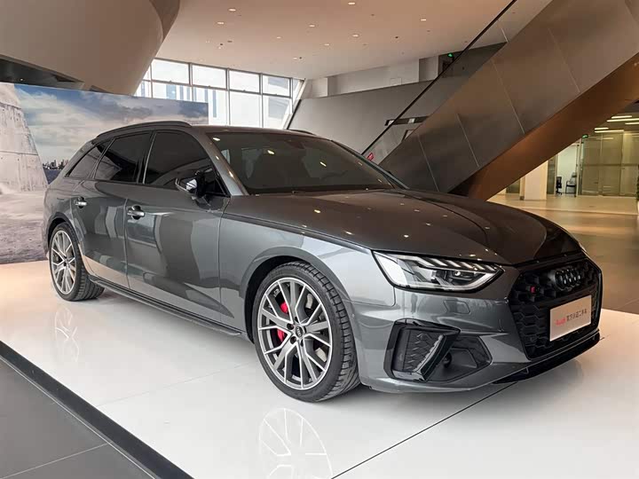 Фото 3 - Audi S4