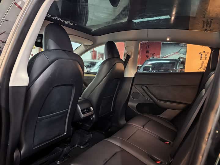 Фото 5 - Tesla Model Y