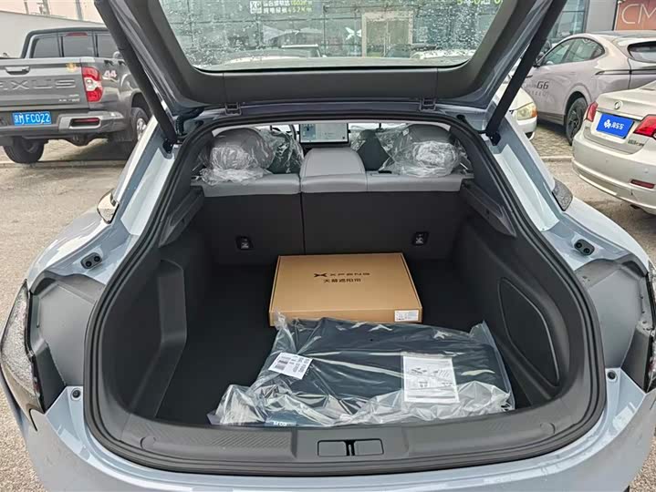 Фото 4 - XPeng Mona M03