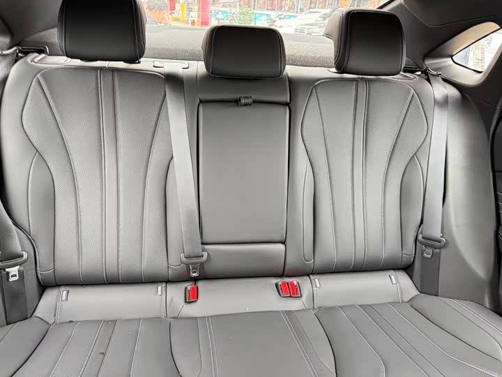 Фото 8 - Geely Preface