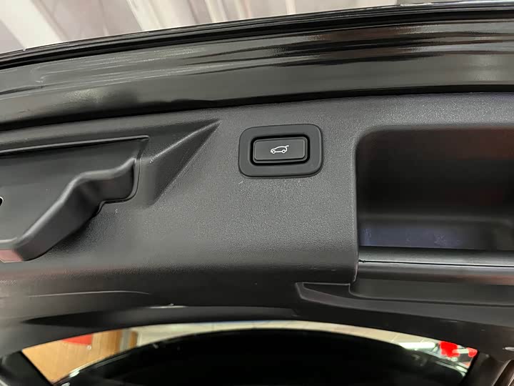 Фото 8 - Land Rover Discovery Sport