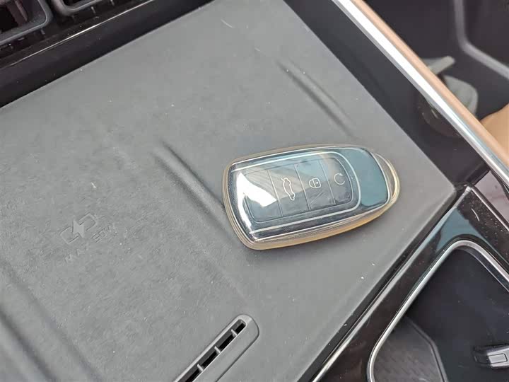 Фото 9 - Chery Tiggo 8L