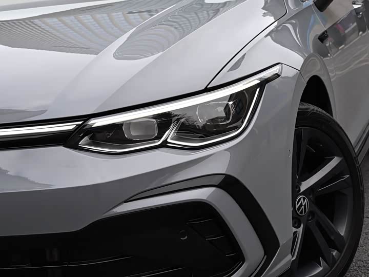 Фото 9 - Volkswagen Golf