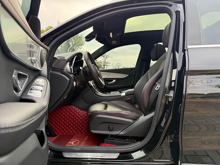 Фото 8 - Mercedes-Benz GLC-Class