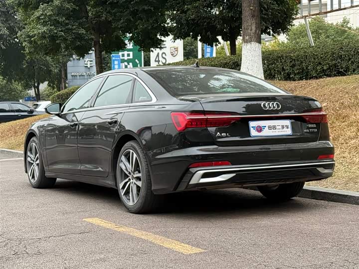 Фото 4 - Audi A6L