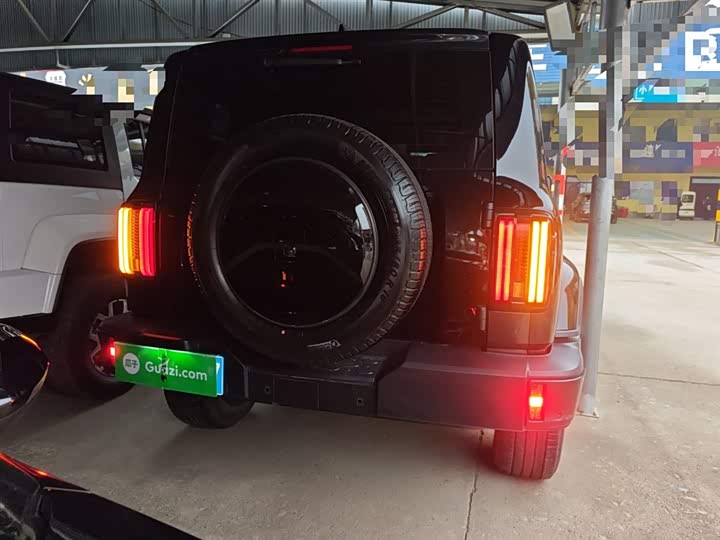 Фото 6 - Tank 300