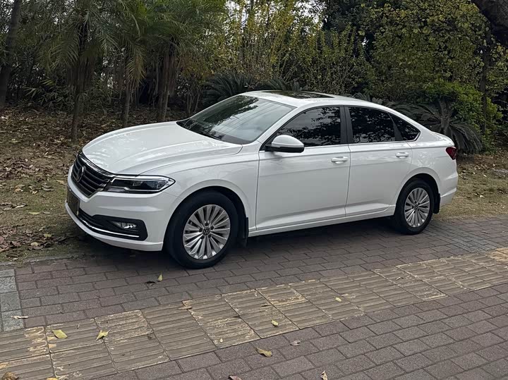 Фото 3 - Volkswagen Lavida