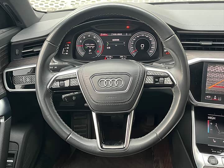 Фото 7 - Audi A6L