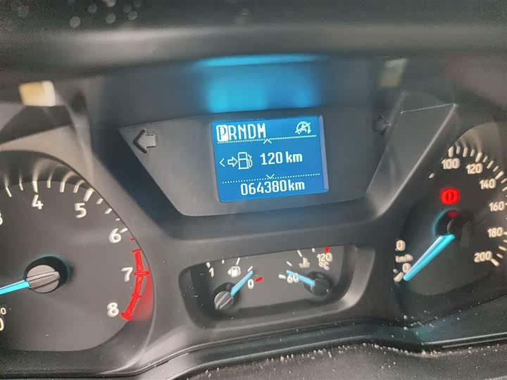 Фото 5 - Ford Tourneo