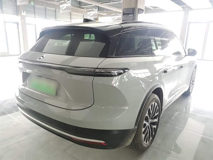 Фото 7 - Nio ES6