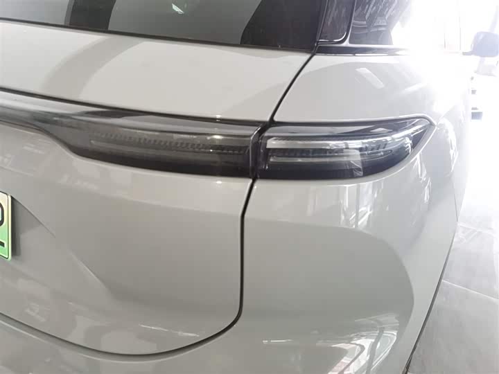 Фото 8 - Nio ES6