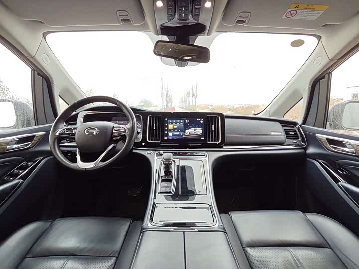 Фото 7 - GAC Trumpchi M8